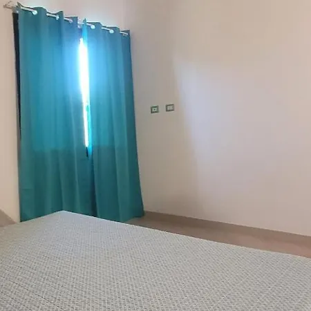 Privatunterkunft Villa Piscinas *