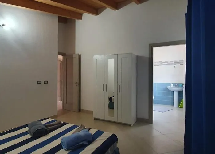 Проживание в семье Villa Piscinas