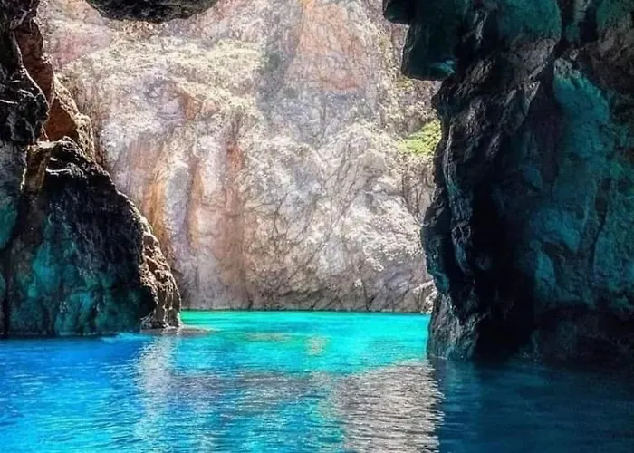 Villa Piscinas Пишинас